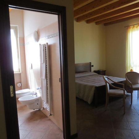 Agriturismo Parco Del Chiese Bedizzole Ngoại thất bức ảnh